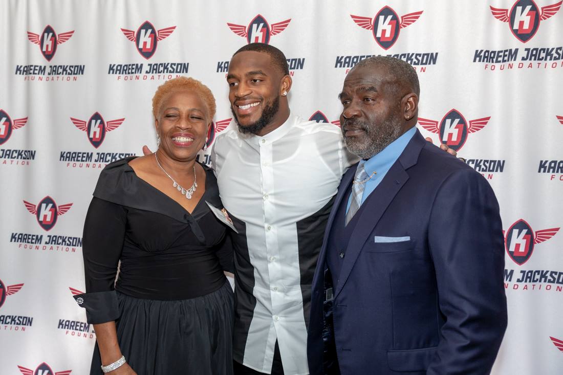 A picture of Kareem Jackson at his "Dinner for Difference" event.